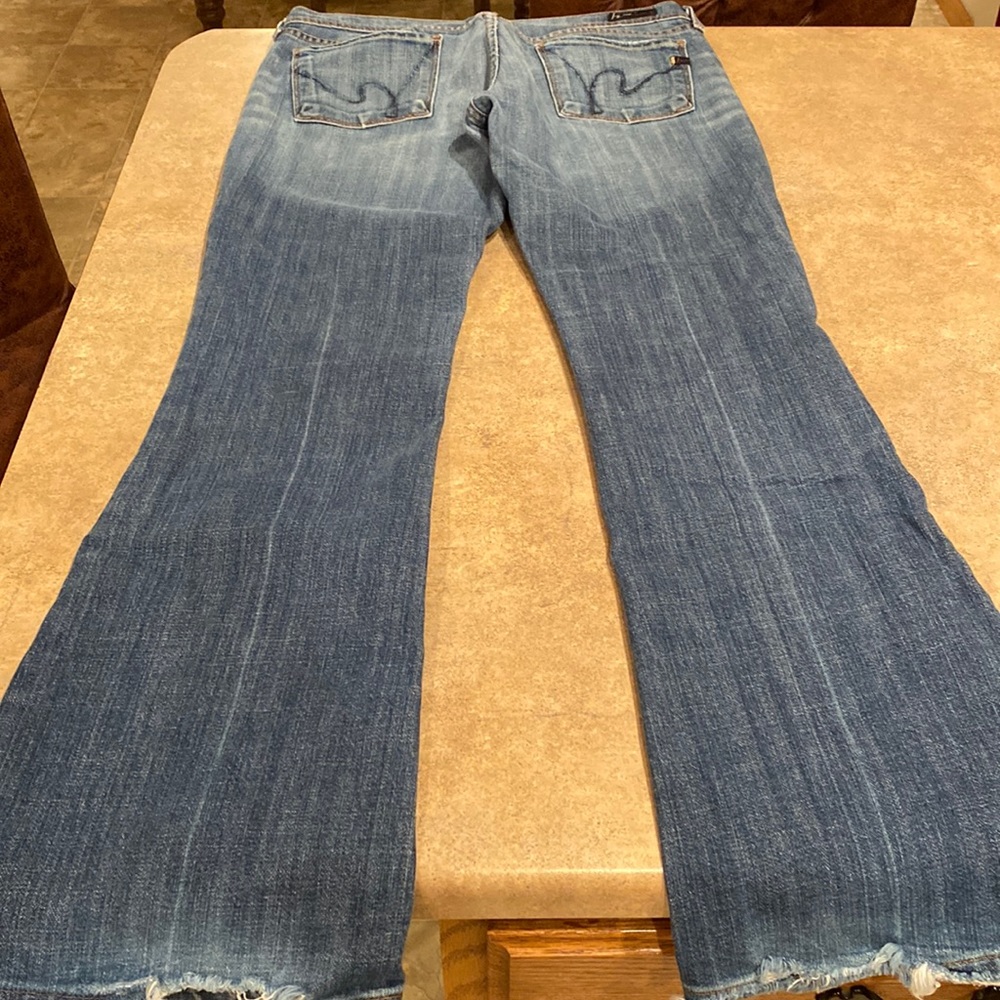 Womens Citizens of Humanity jeans size 29 inseam measures about 30”
